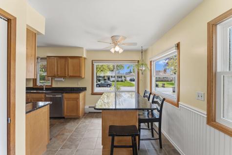 2905 Townview Avenue NE Saint Anthony MN 55418