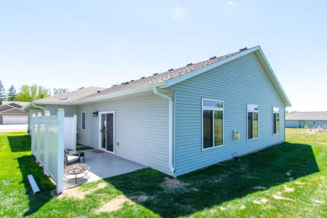 1552 Eagle Ridge Street NE Owatonna MN 55060