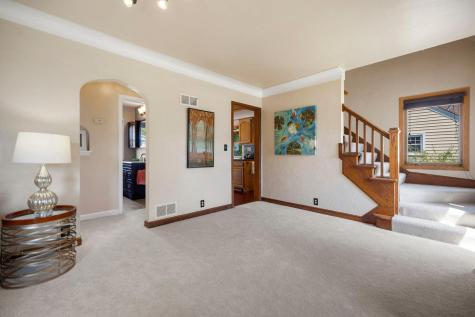 619 12th Avenue N South Saint Paul MN 55075