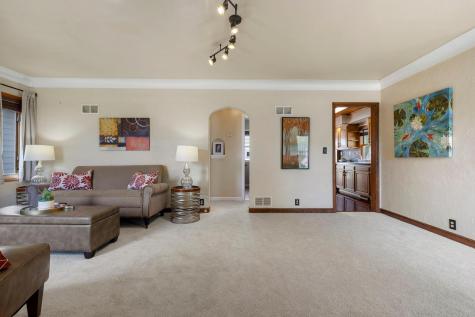 619 12th Avenue N South Saint Paul MN 55075