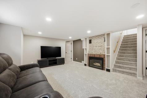 602 4th Street S Moorhead MN 56560