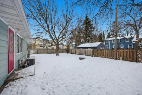 602 4th Street S Moorhead MN 56560