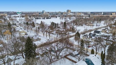 602 4th Street S Moorhead MN 56560