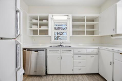 602 4th Street S Moorhead MN 56560