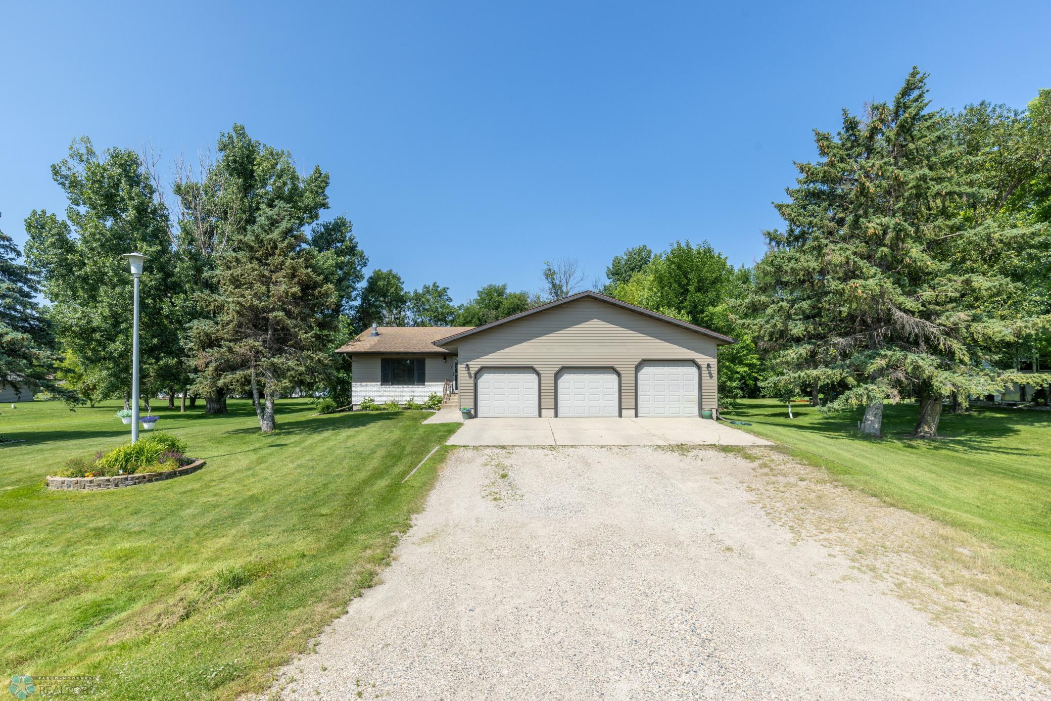 7303 Sunnyside Street Horace ND 58047