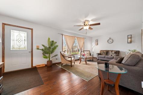 11841 W 250th Street Belle Plaine MN 56011