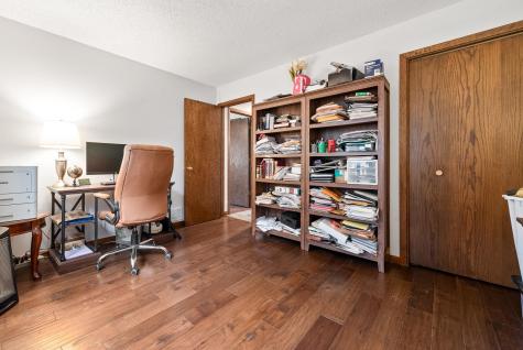 11841 W 250th Street Belle Plaine MN 56011