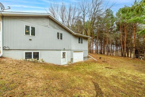 11841 W 250th Street Belle Plaine MN 56011