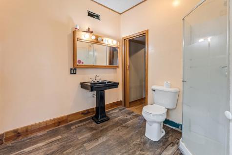 476 S Main Street Fountain City WI 54629