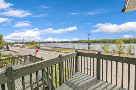 476 S Main Street Fountain City WI 54629