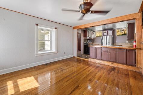 476 S Main Street Fountain City WI 54629