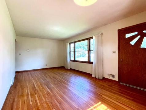 3752 Upper 73rd Street E Inver Grove Heights MN 55076