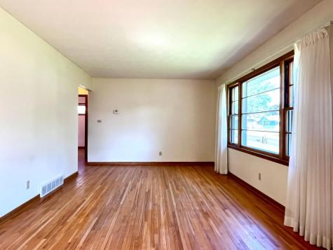 3752 Upper 73rd Street E Inver Grove Heights MN 55076
