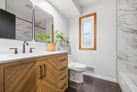 1778 Gabbro Trail Eagan MN 55122