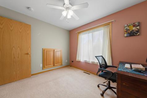 1320 S Trail Drive Faribault MN 55021