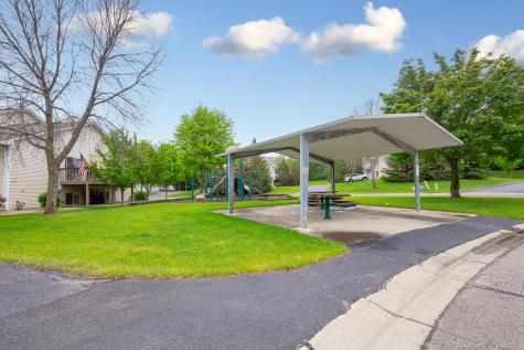 1320 S Trail Drive Faribault MN 55021