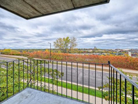 334 Cherokee Avenue Saint Paul MN 55107