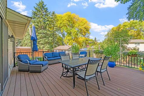 10710 36th Place N Plymouth MN 55441