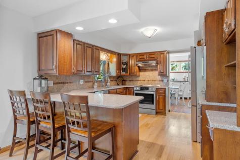 10710 36th Place N Plymouth MN 55441