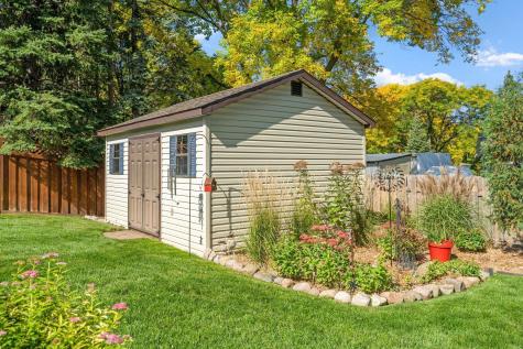 10710 36th Place N Plymouth MN 55441