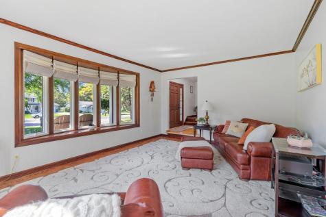 10710 36th Place N Plymouth MN 55441
