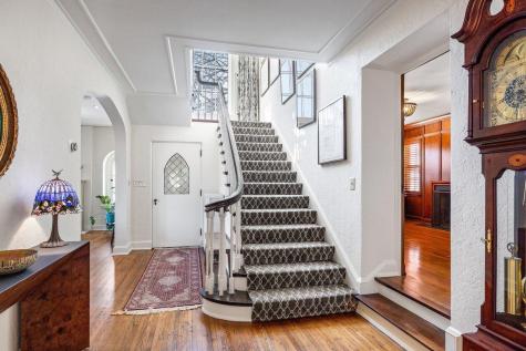 1014 Mount Curve Avenue Minneapolis MN 55403