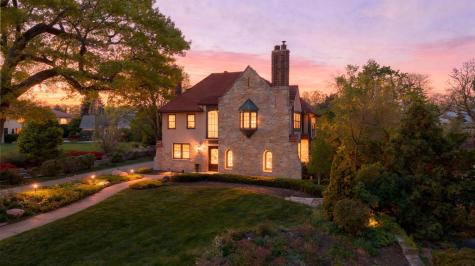 1014 Mount Curve Avenue Minneapolis MN 55403