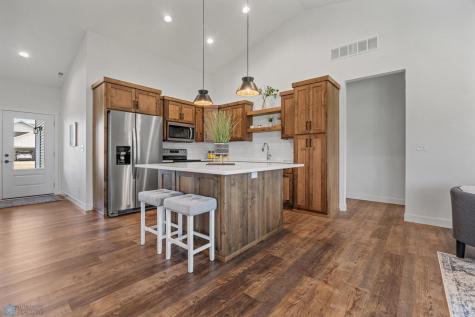 305 Prairie Drive N Hankinson ND 58041