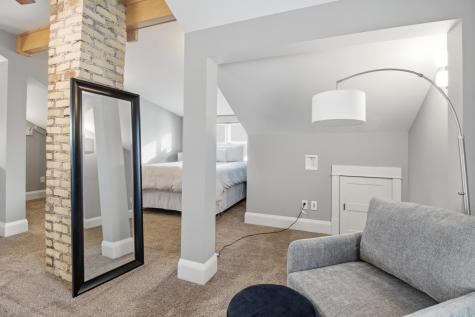 309 Etna Street Saint Paul MN 55106