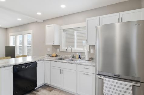 309 Etna Street Saint Paul MN 55106