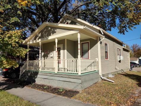 113 6th Avenue N Fargo ND 58102