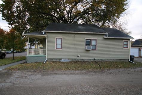 113 6th Avenue N Fargo ND 58102