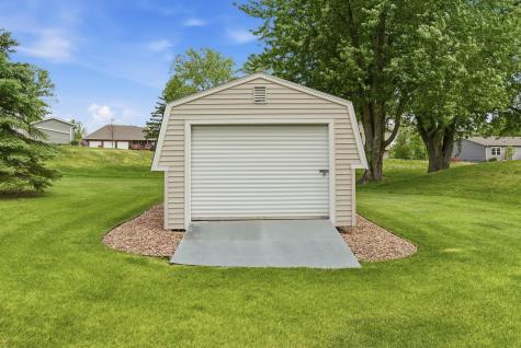 4488 Roberds Lake Trail Faribault MN 55021