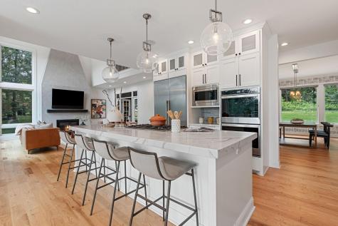 9 Red Forest Way North Oaks MN 55127