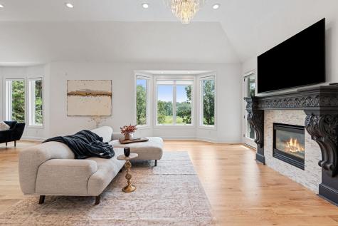9 Red Forest Way North Oaks MN 55127