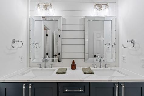 9 Red Forest Way North Oaks MN 55127
