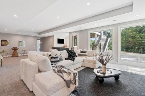 9 Red Forest Way North Oaks MN 55127