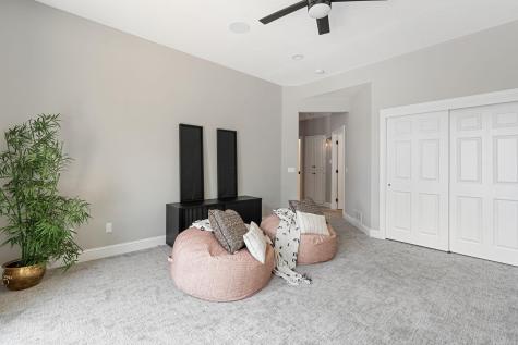 9 Red Forest Way North Oaks MN 55127