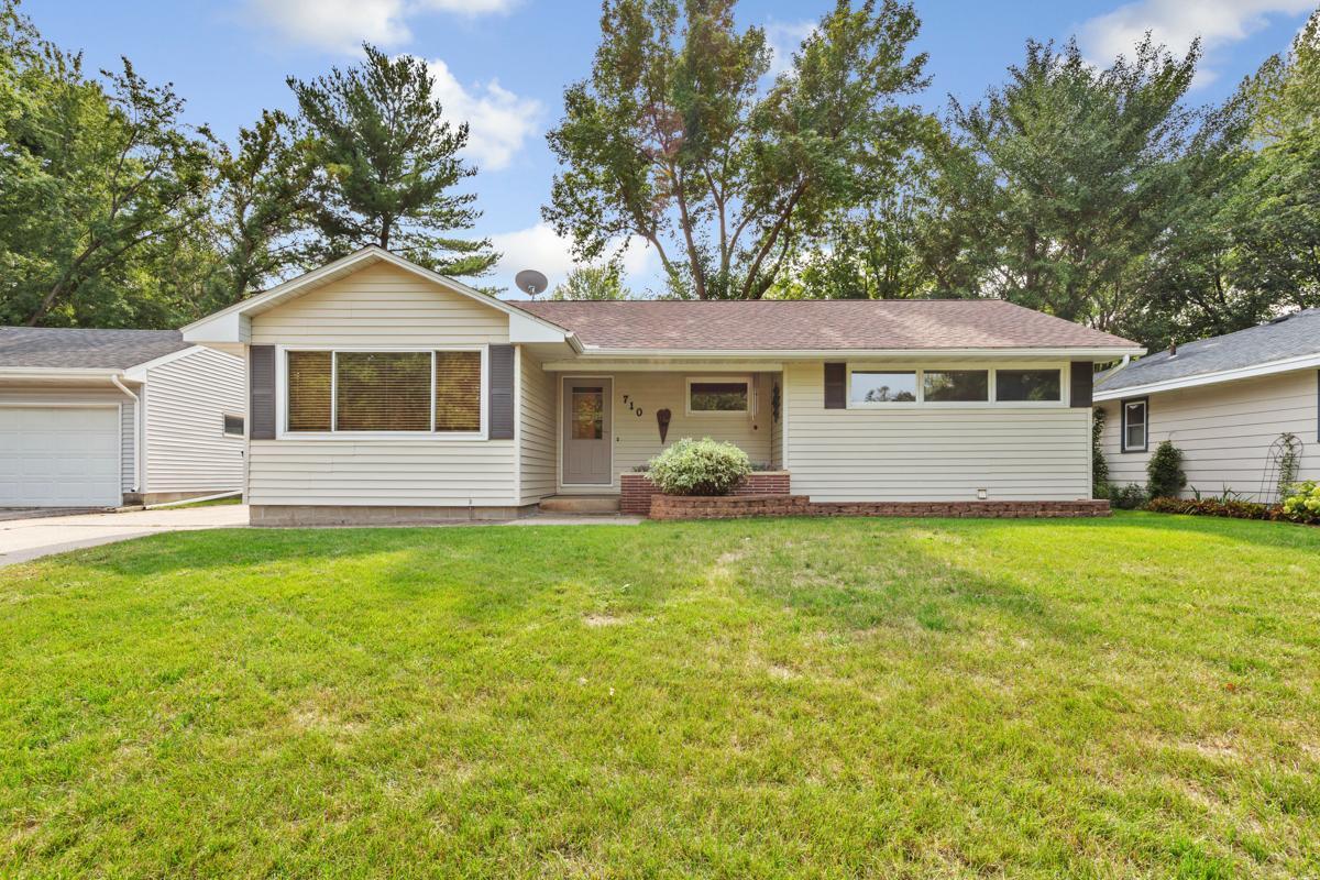 710 Upper Johnson Circle Saint Peter MN 56082