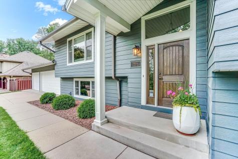 6004 Schaefer Road Edina MN 55436