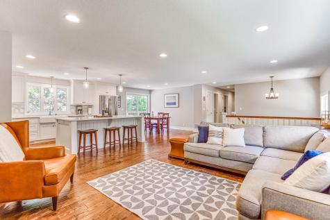 6004 Schaefer Road Edina MN 55436