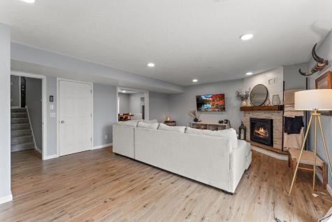 809 Cologne Lane Waverly MN 55390
