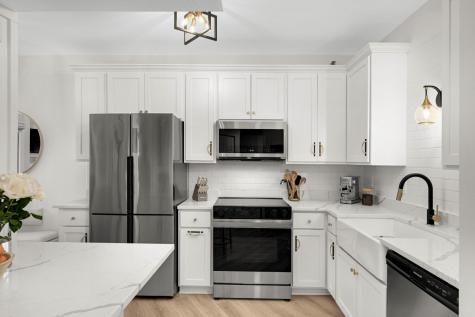 26 10th Street W Saint Paul MN 55102