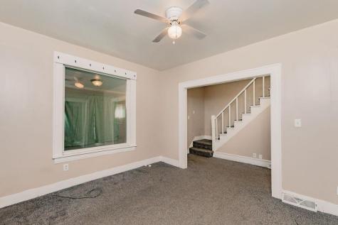 112 Cleveland Street Enderlin ND 58027