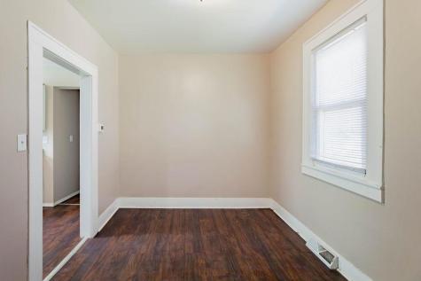 112 Cleveland Street Enderlin ND 58027