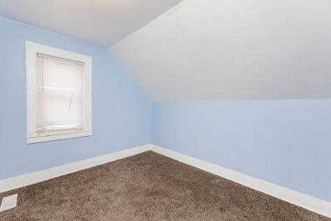 112 Cleveland Street Enderlin ND 58027