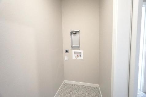 6020 80th Avenue S Fargo ND 58047