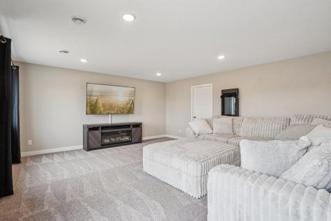 11624 5th Street NE Hanover MN 55341