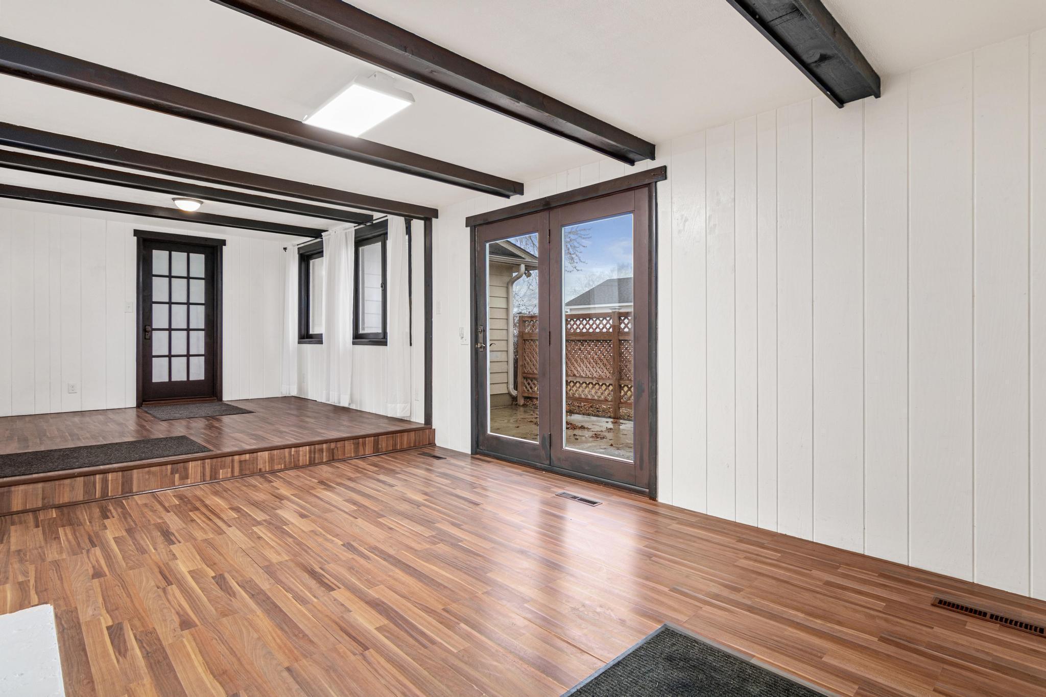 200 E Raven Street Belle Plaine MN 56011