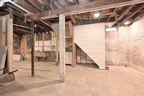 105 Roosevelt Street Coleraine MN 55722